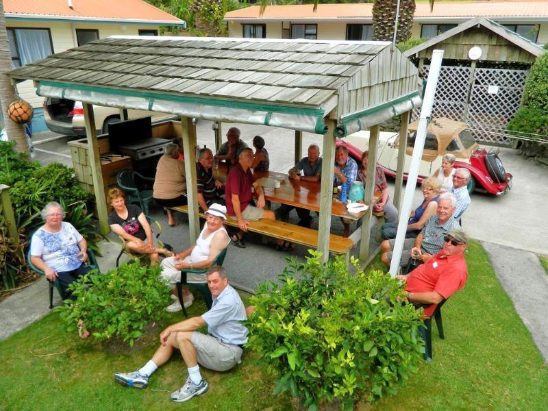 Opononi Hotel Kültér fotó