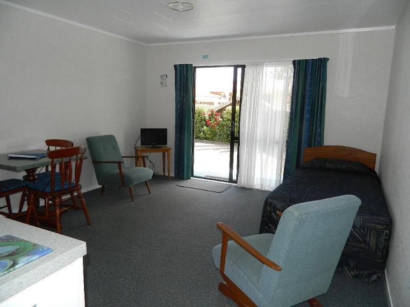 Opononi Hotel Kültér fotó