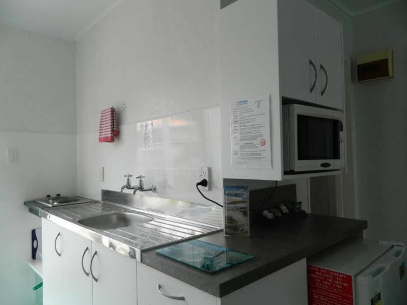Opononi Hotel Kültér fotó