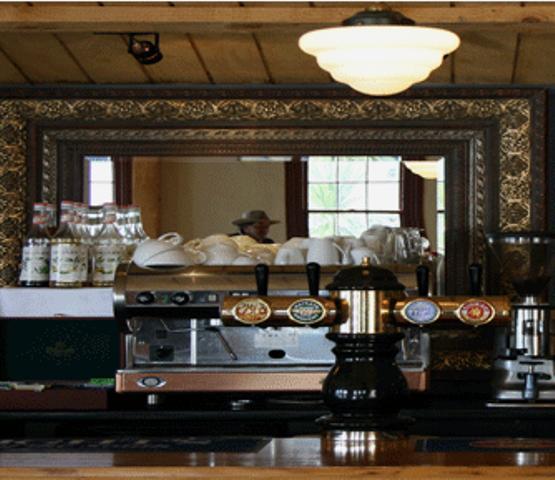 Opononi Hotel Kültér fotó